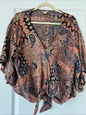 Like New Lola Paisley Tie-Front Blouse in Rust, Gray and Cream size Large